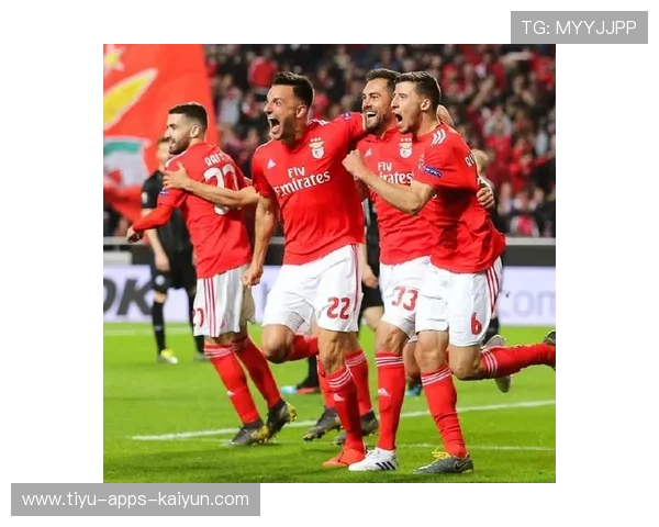 本菲卡青年军压上形成威胁，替补点射锁定胜利