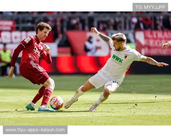 拜仁慕尼黑边路连续冲击带动进攻端急速扩张