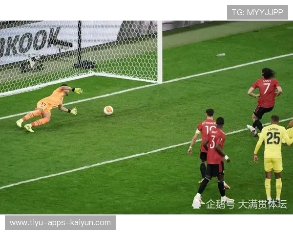 莱奥倒三角回传队友门前补射成功